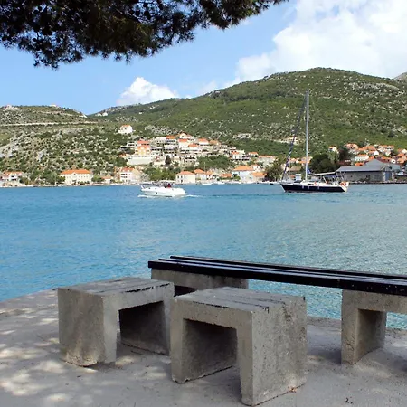 By The Sea - 24624 Daire